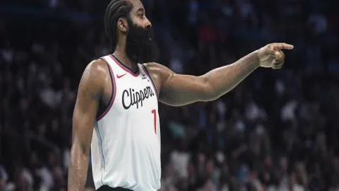 砥砺前行，攀登巅峰——专访中国短道速滑队教练张晶